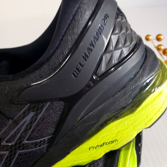 Oasics Men's Running Shoes Green and Black, excellent condition - Picture 14 of 16